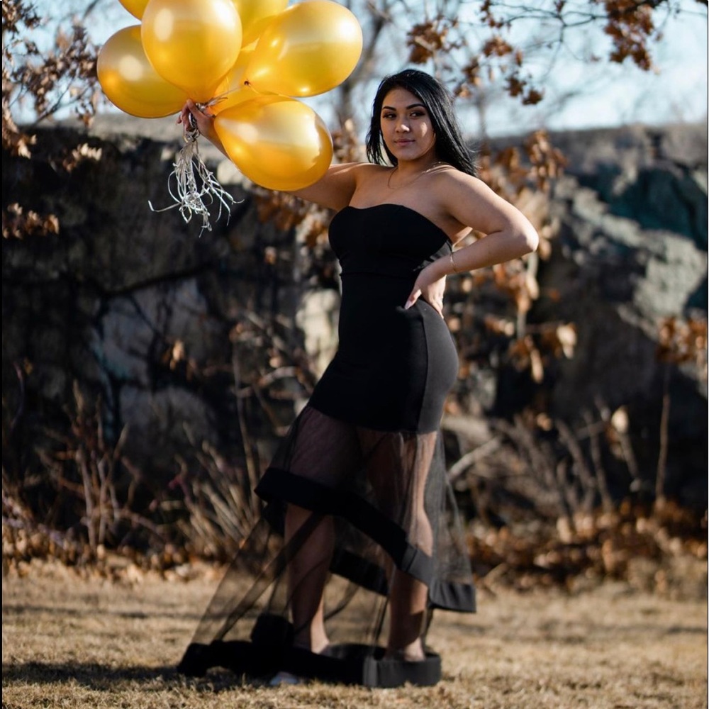 Dress - Picture 3 of 3